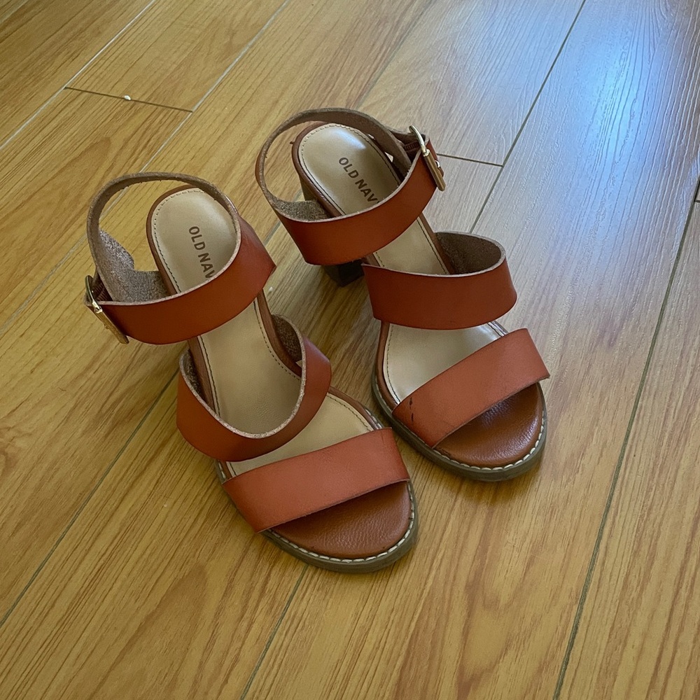 Summer heeled sandal